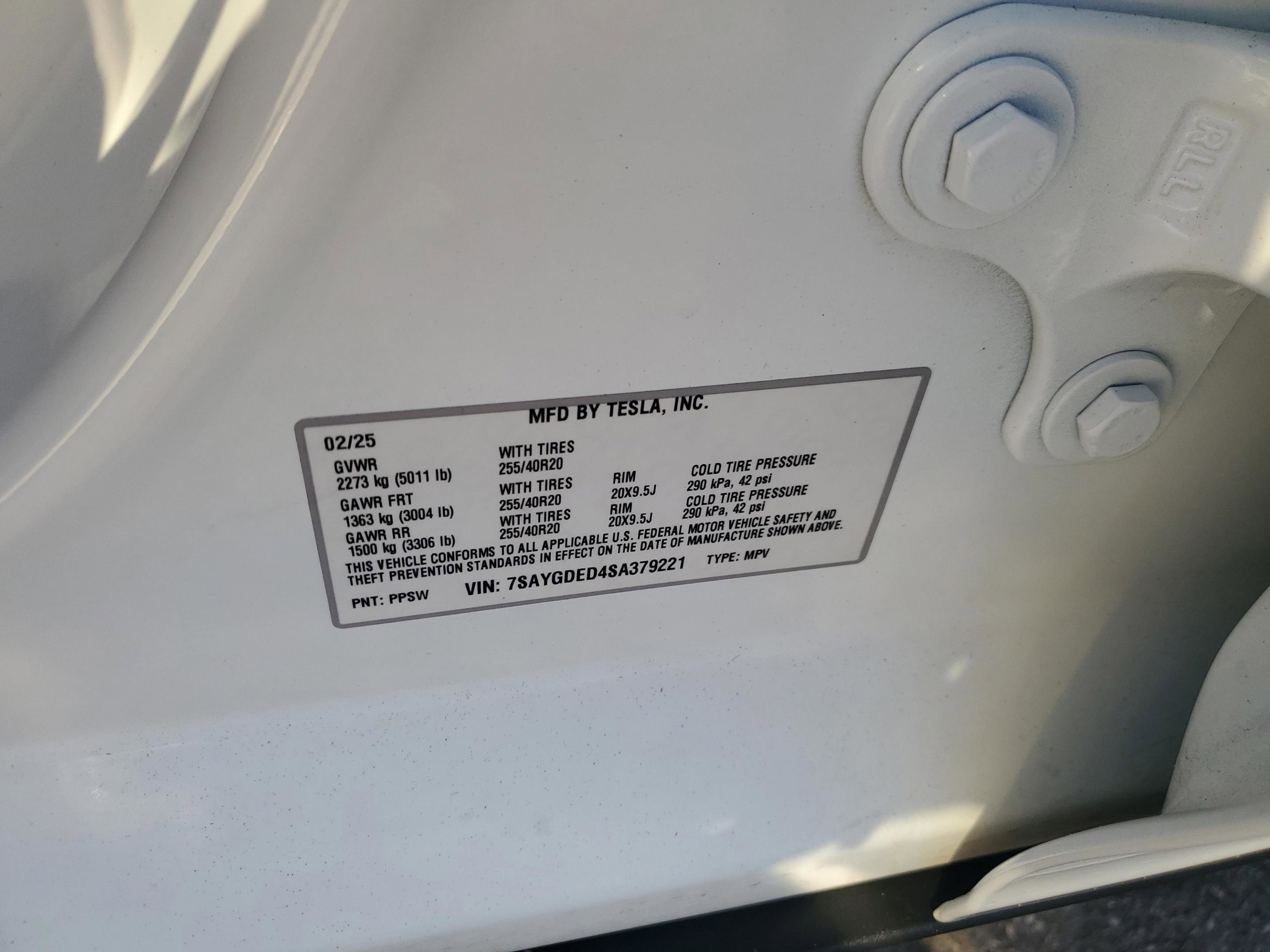 Used 2025 Tesla Model Y Long Range RWD image 31