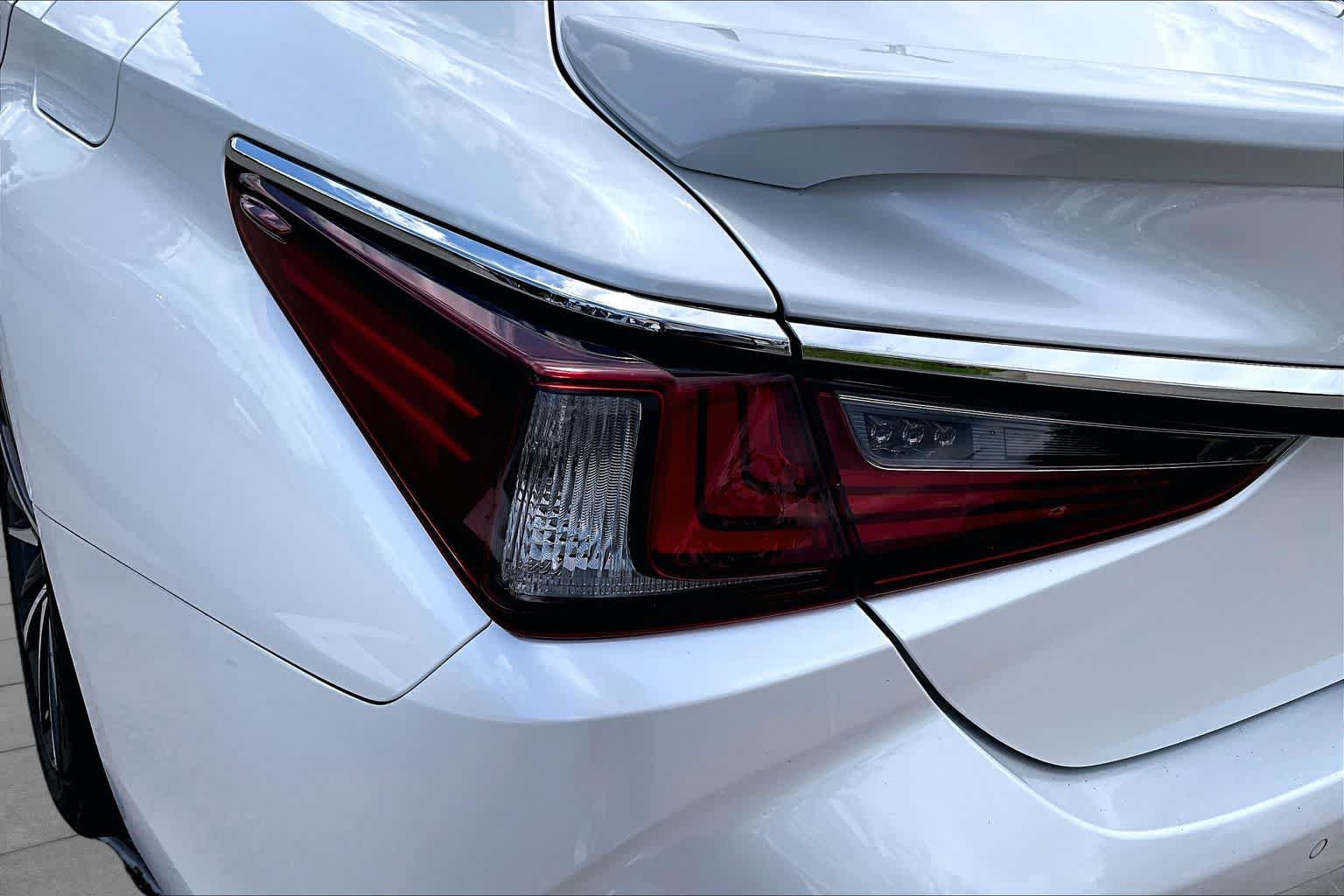 Used 2023 Lexus ES 350 w/ Premium Package FWD image 26