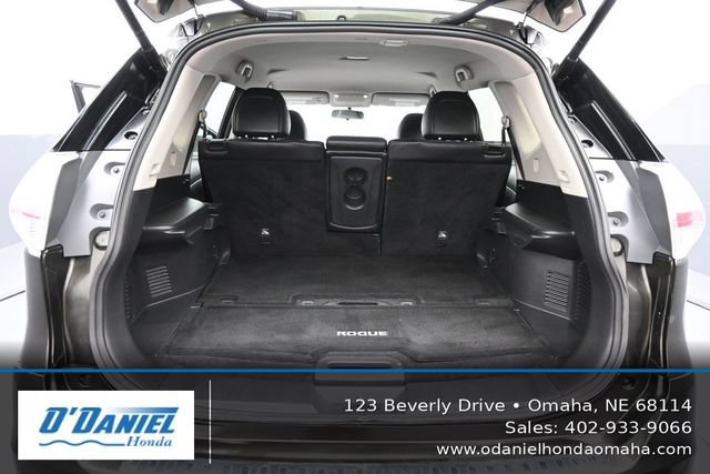 Used 2015 Nissan Rogue SL AWD/4WD image 36