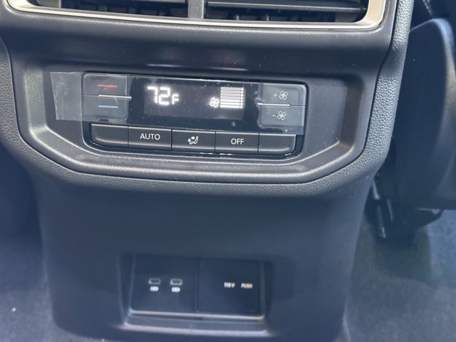 New 2026 Volkswagen Atlas SE image 18