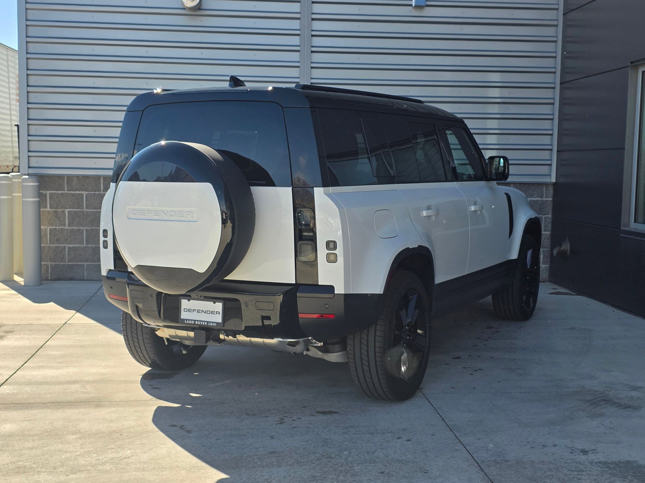 New 2026 Land Rover Defender 110 S image 5