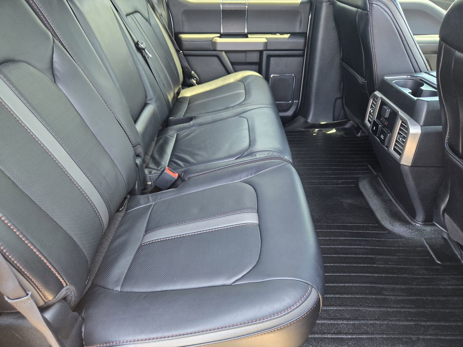 Used 2020 Ford F150 Platinum w/ Equipment Group 701A Luxury AWD/4WD image 31