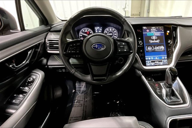 Used 2025 Subaru Outback Onyx Edition AWD/4WD image 5