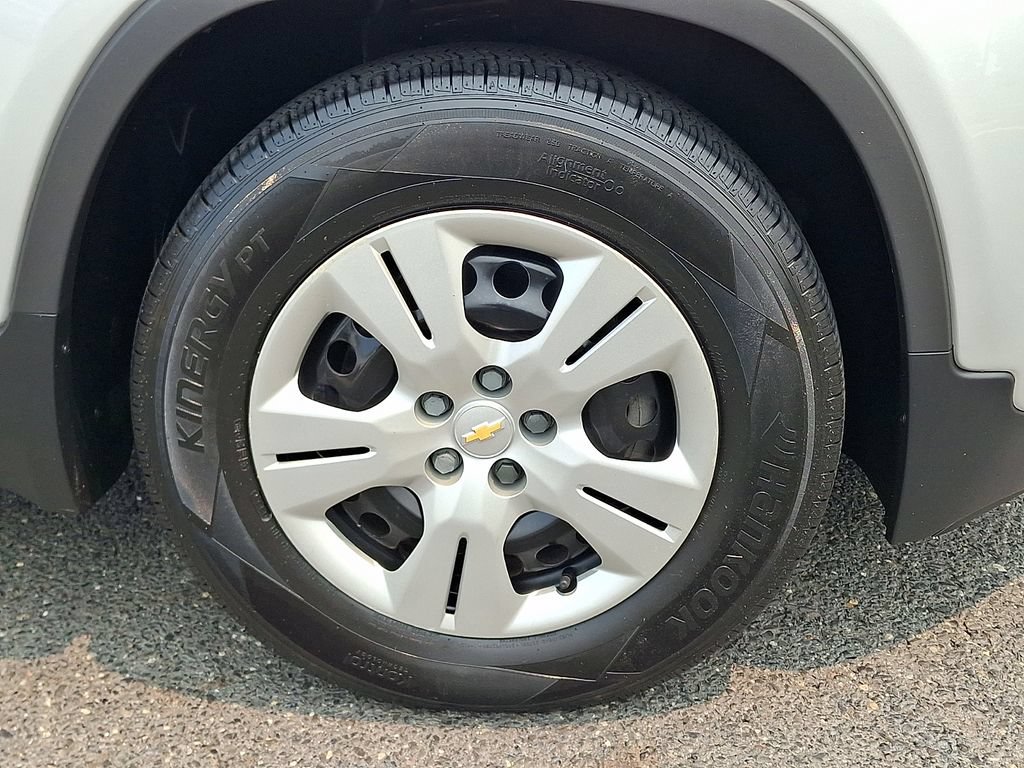 Used 2018 Chevrolet Trax LS FWD image 11