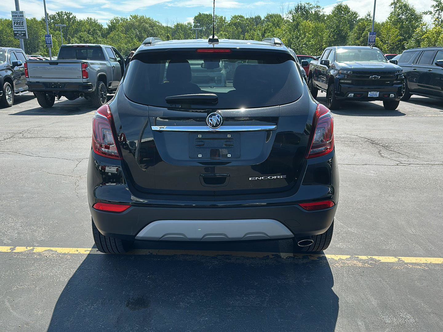 Used 2021 Buick Encore Preferred FWD image 3