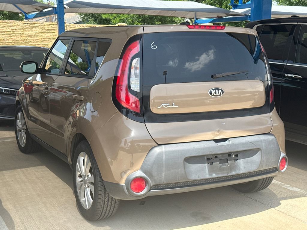 Used 2014 Kia Soul + FWD image 4