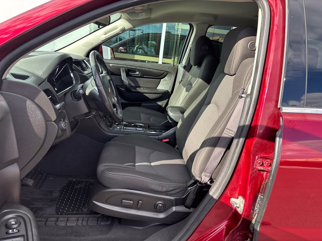 Used 2015 Chevrolet Traverse LT AWD/4WD image 12