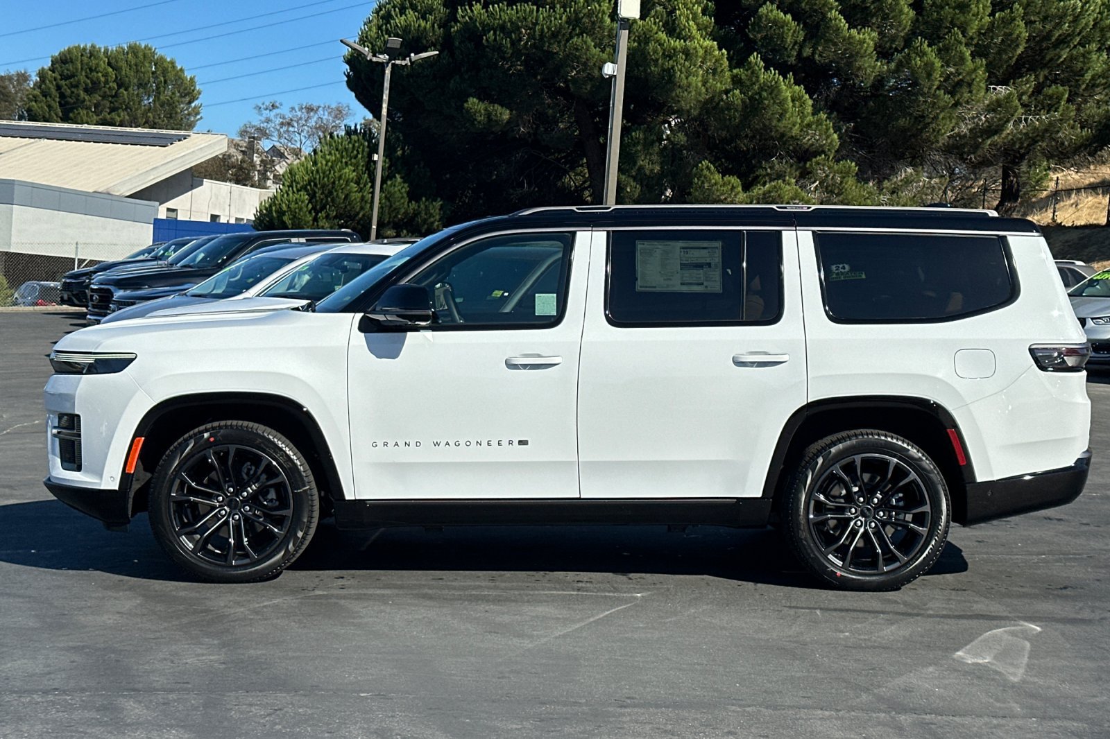 New 2026 Jeep Grand Wagoneer Summit AWD/4WD image 7