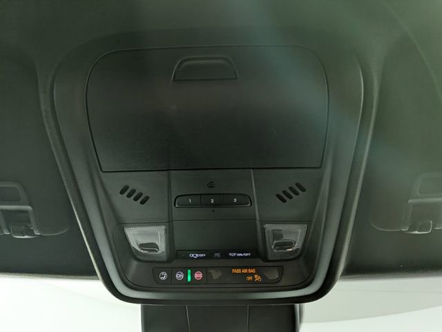Certified 2025 Cadillac XT4 Premium Luxury FWD image 21