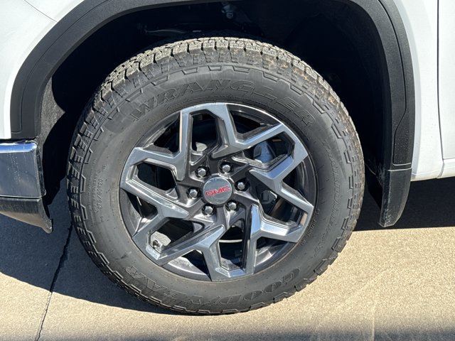 New 2026 GMC Sierra 1500 SLT w/ SLT Convenience Package AWD/4WD image 17