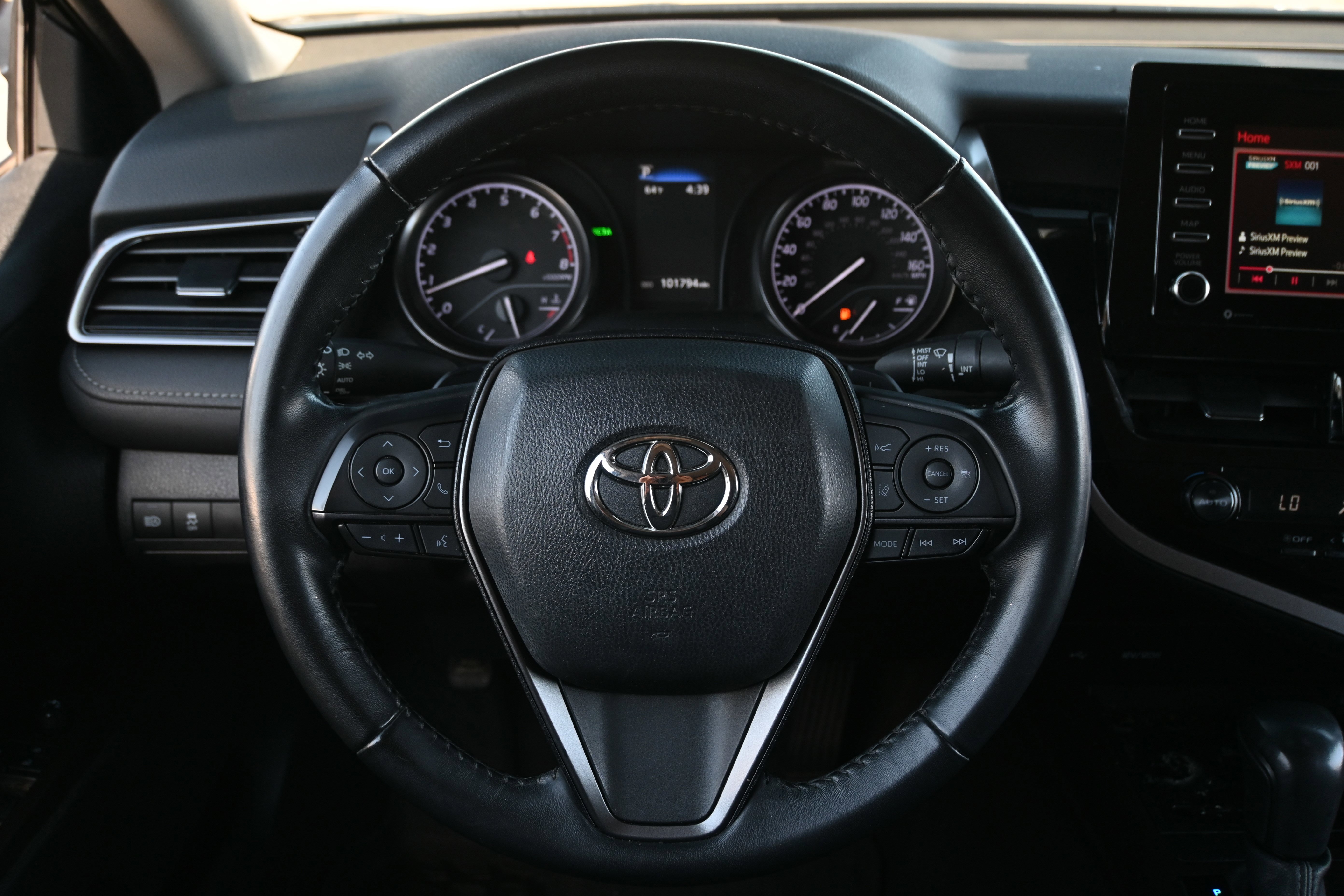 Used 2021 Toyota Camry SE w/ Convenience Package image 17
