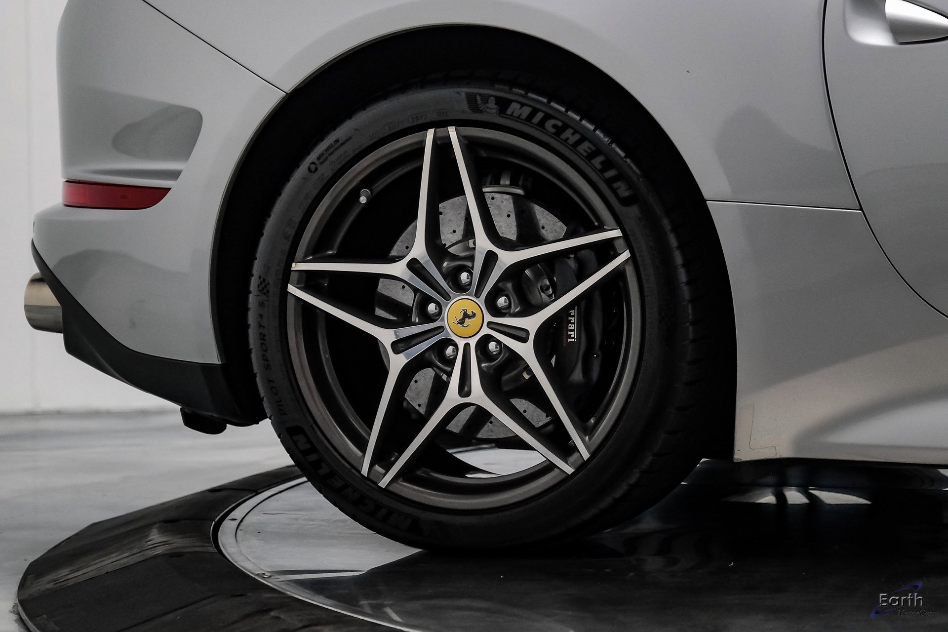 Used 2016 Ferrari California T image 70