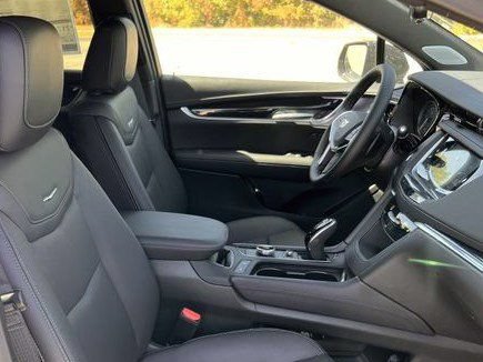 New 2026 Cadillac XT5 Premium Luxury w/ LPO, ONYX Package FWD image 23