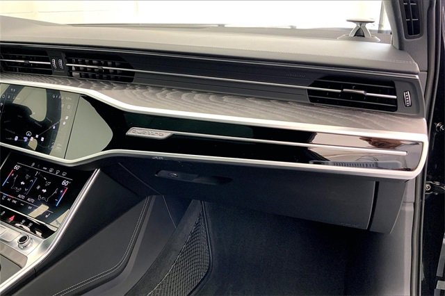 Certified 2025 Audi A6 3.0T Prestige image 16