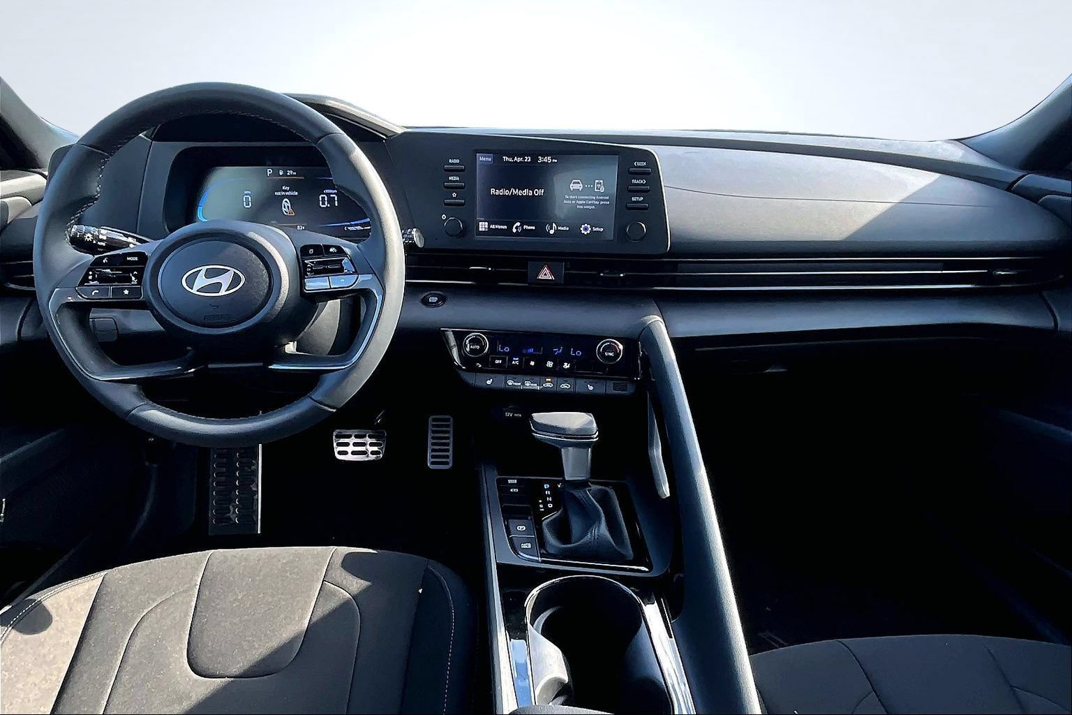 New 2026 Hyundai Elantra SEL Sport FWD image 5