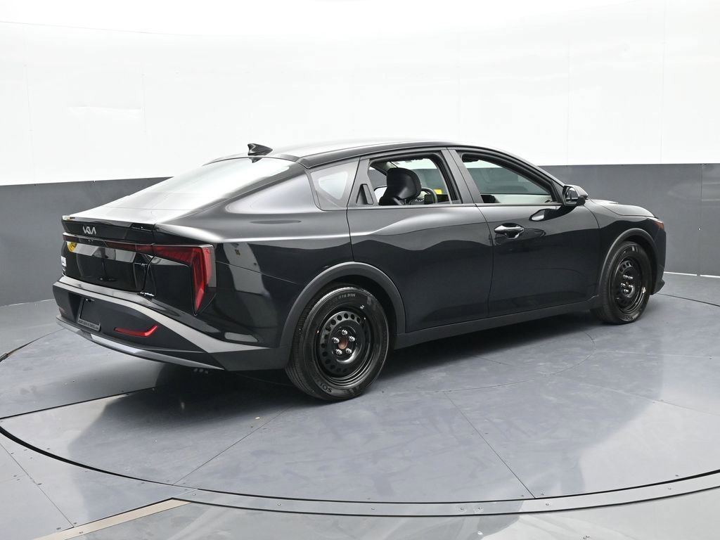 Used 2025 Kia K4 LX image 6