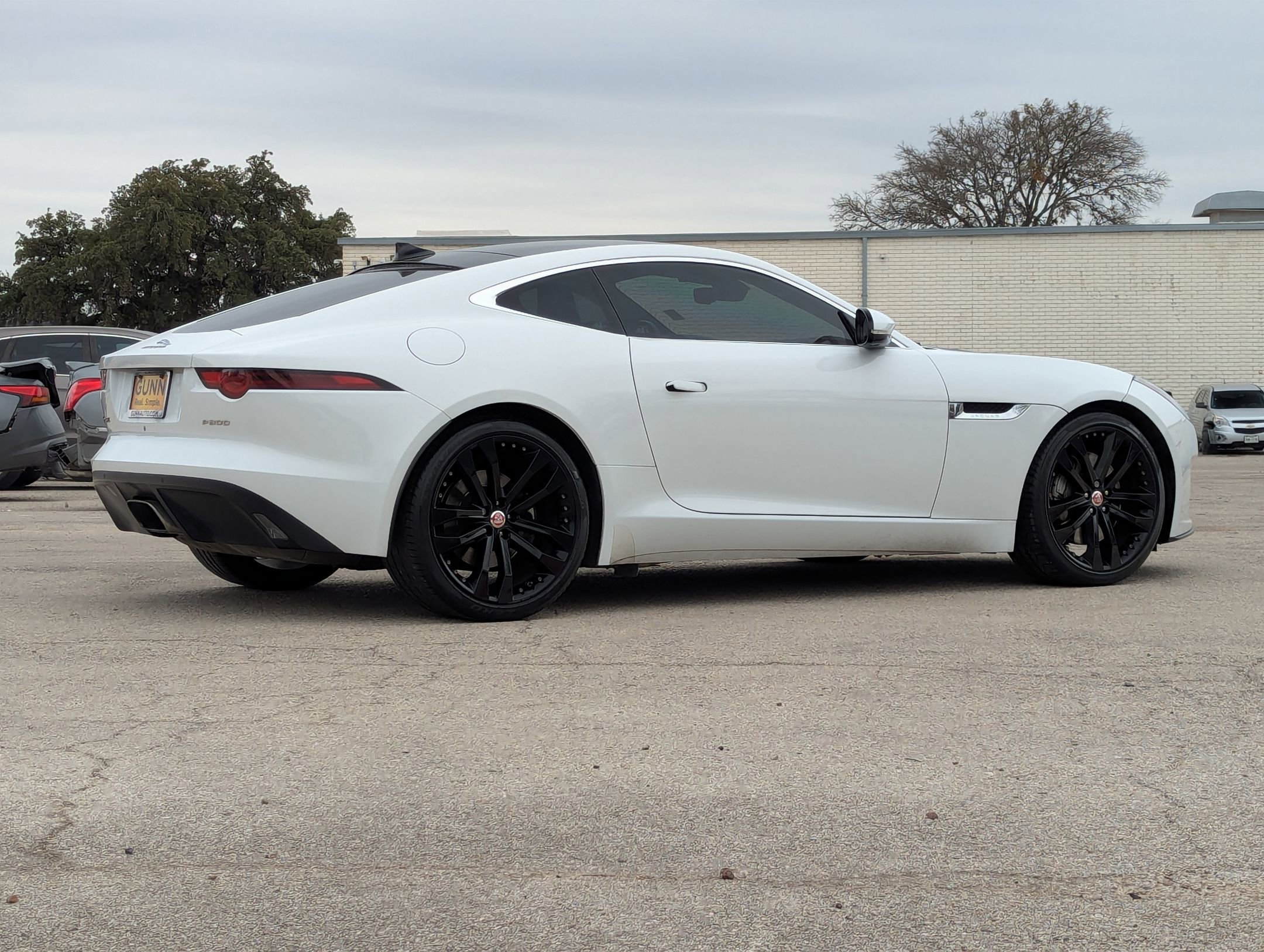 Used 2019 Jaguar F-TYPE Coupe image 4