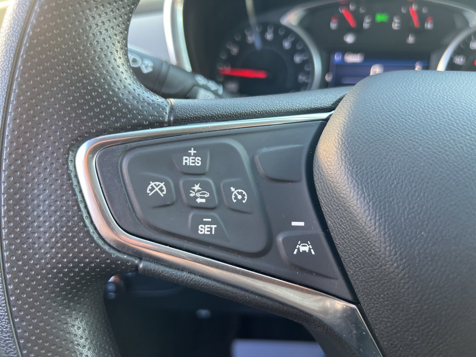 Used 2021 Chevrolet Equinox LT FWD image 15
