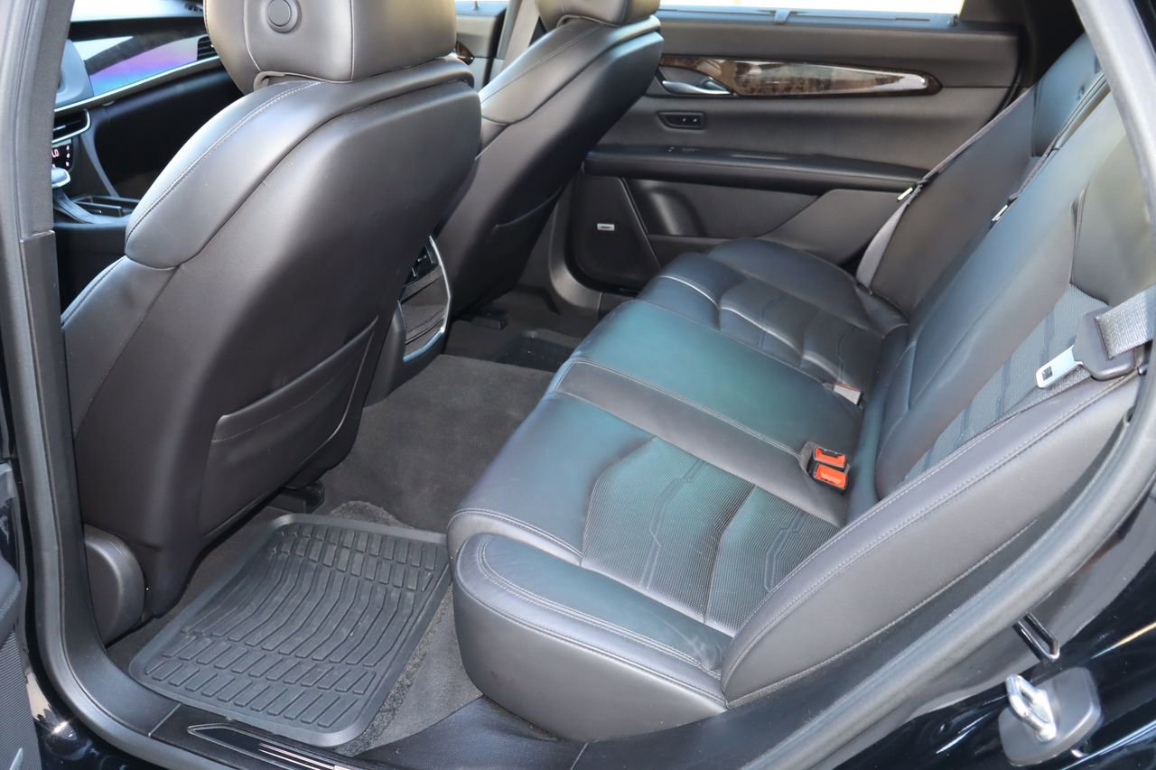 Used 2017 Cadillac CT6 Luxury AWD/4WD image 6