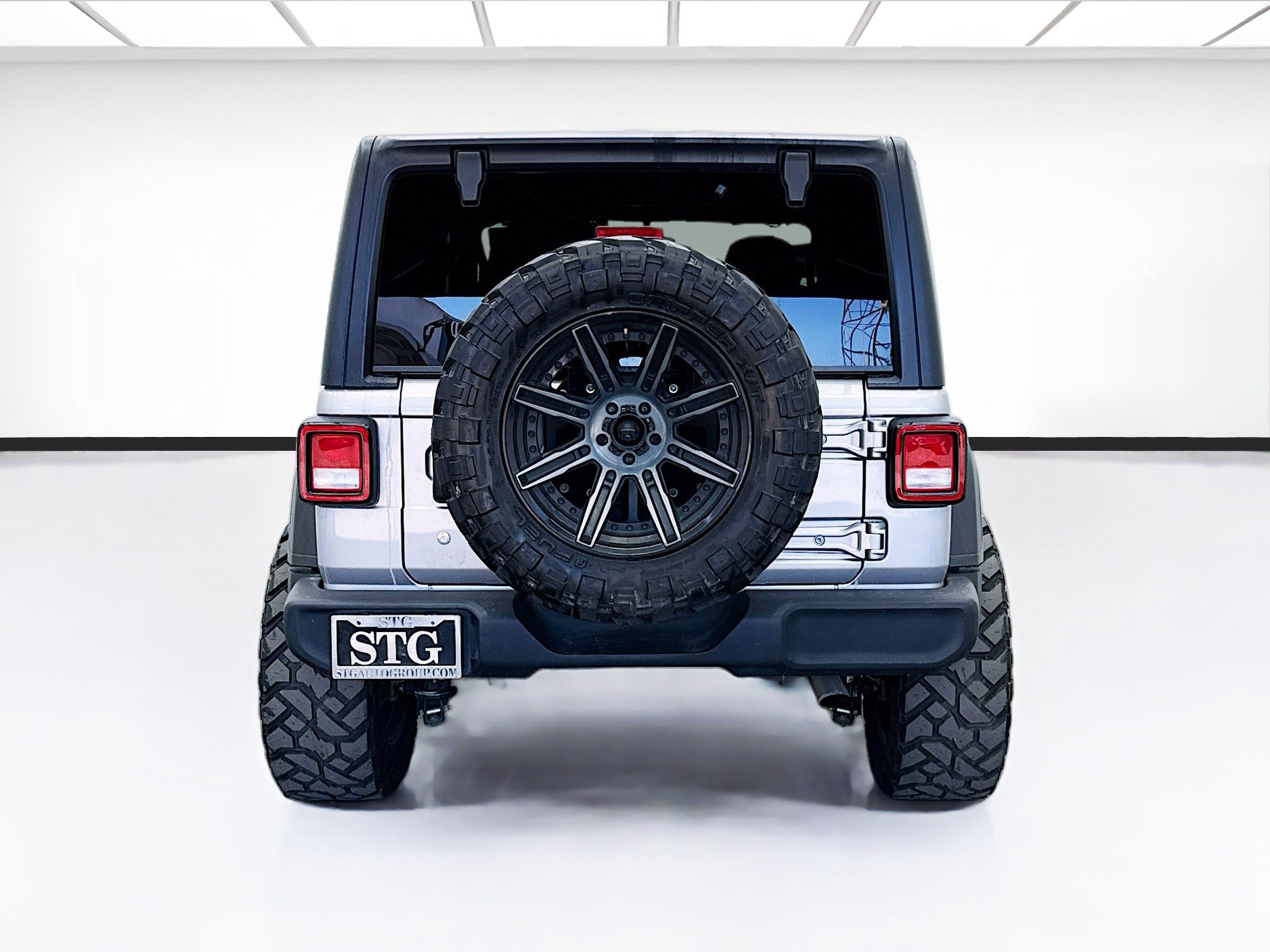 Used 2020 Jeep Wrangler Sport AWD/4WD image 5