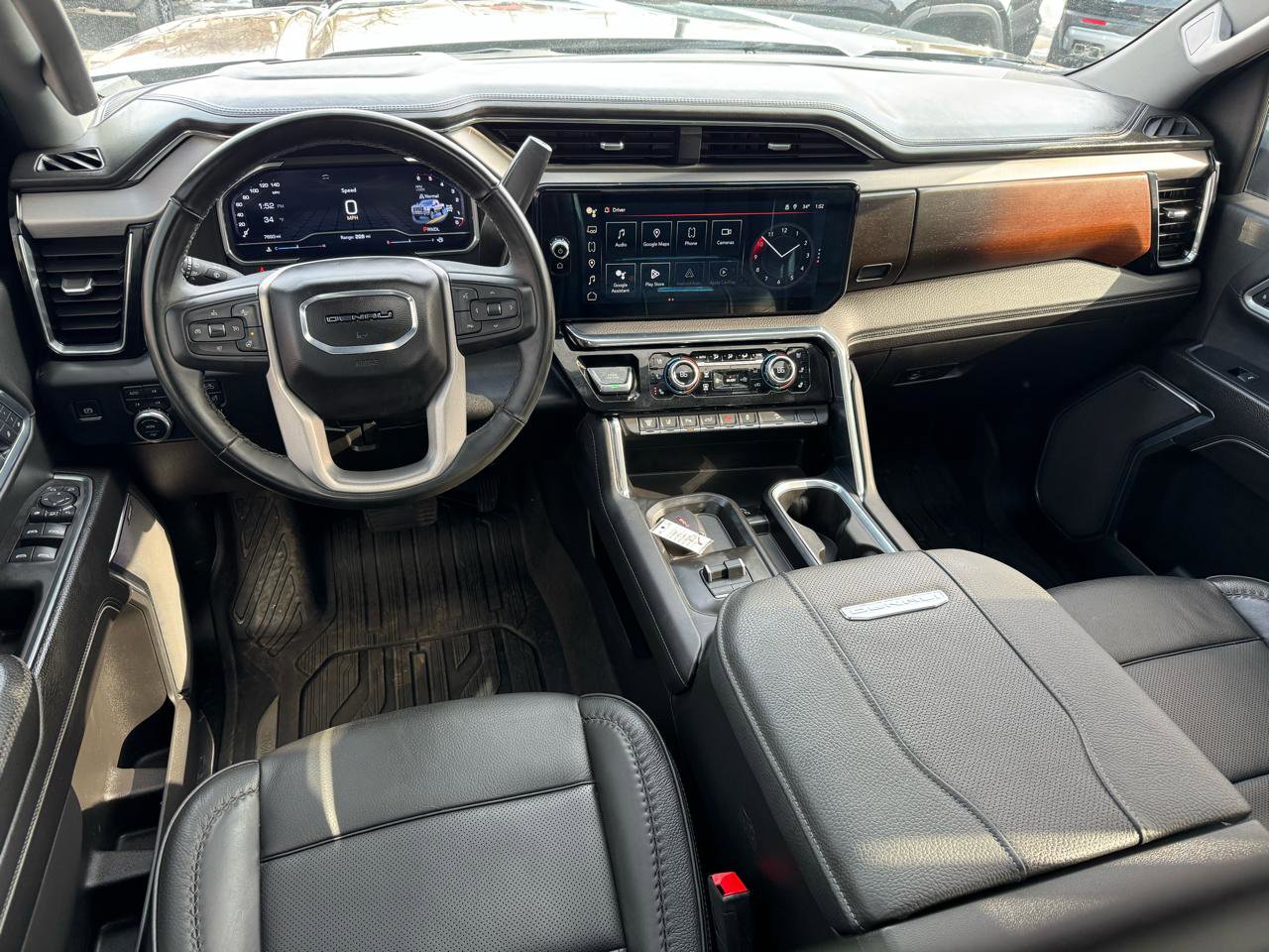 Used 2025 GMC Sierra 2500 Denali w/ Denali Reserve Package image 11