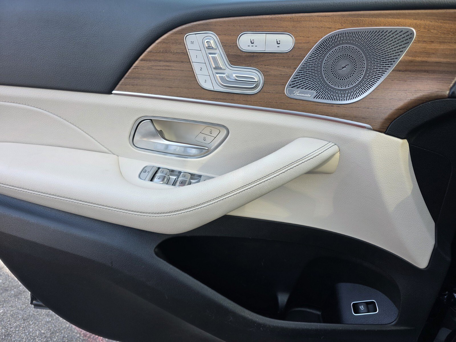 Used 2022 Mercedes-Benz GLE 350 4MATIC image 26