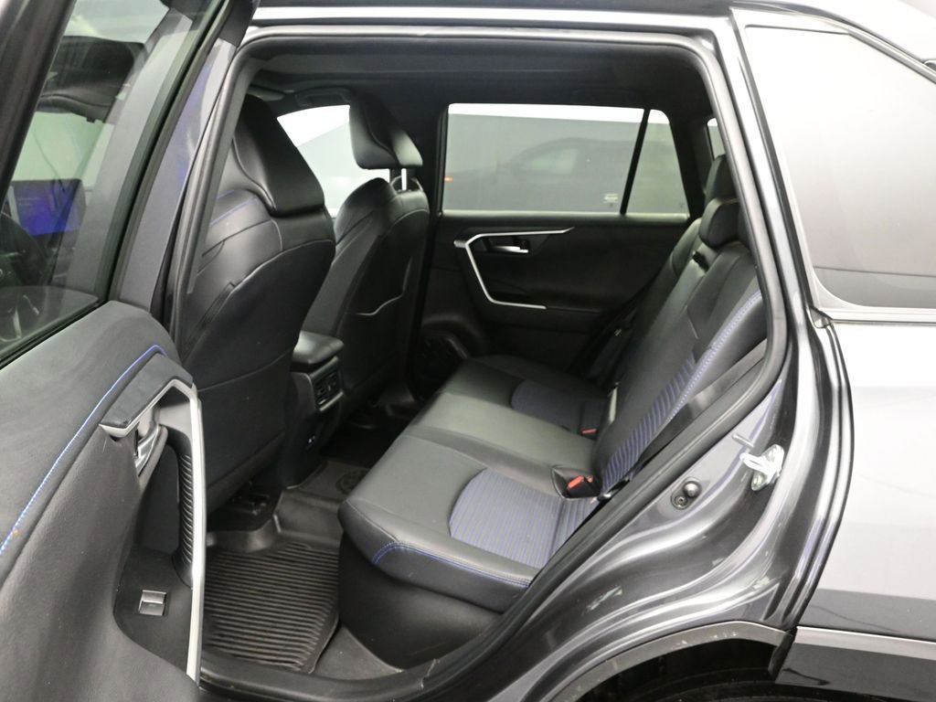 Used 2024 Toyota RAV4 XSE w/ Advanced Technology Package AWD/4WD image 15