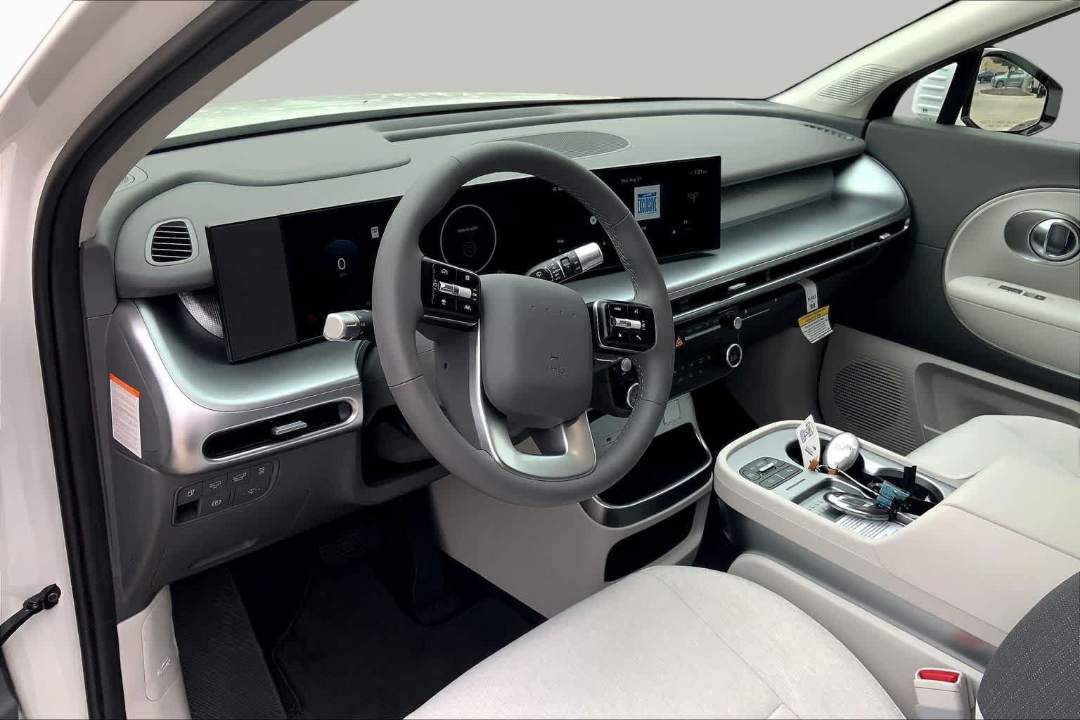New 2026 Hyundai Ioniq 9 SE AWD/4WD image 9