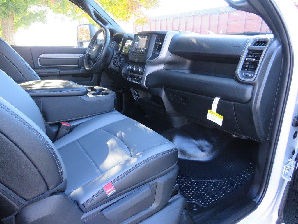 New 2023 RAM 4500 Tradesman RWD image 23