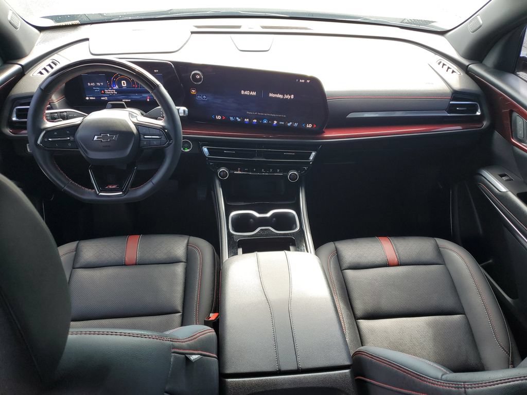 Used 2024 Chevrolet Traverse RS AWD/4WD image 15