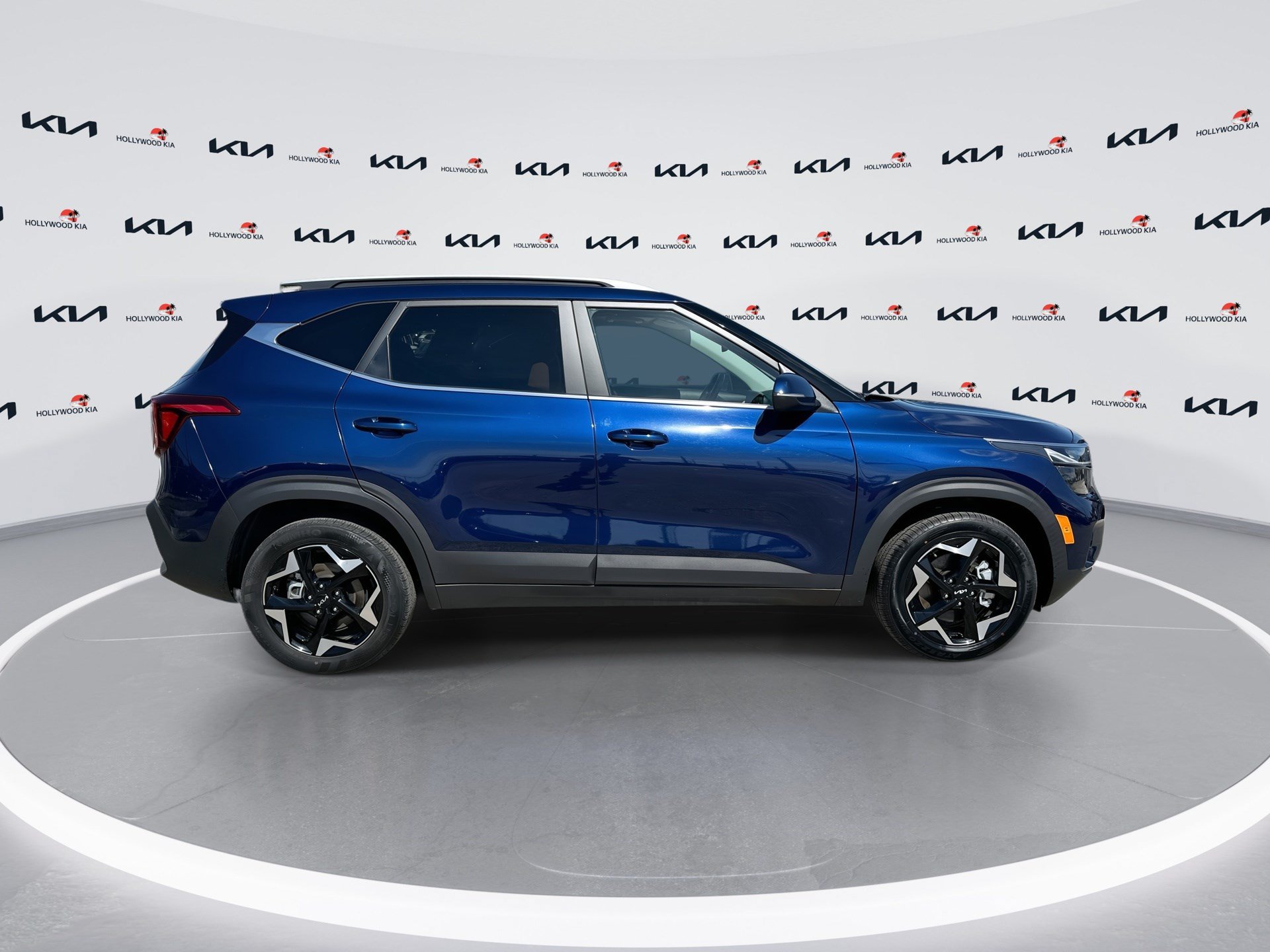 Certified 2024 Kia Seltos EX AWD/4WD image 9