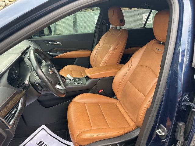 Used 2021 Cadillac XT4 Premium Luxury image 12