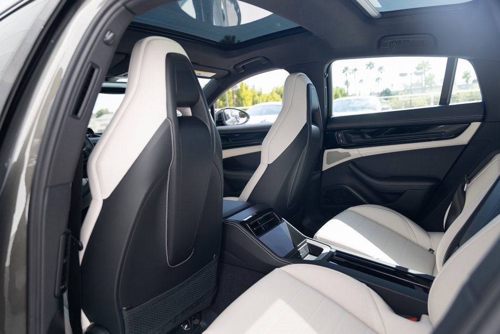 Certified 2025 Porsche Panamera 4S image 20