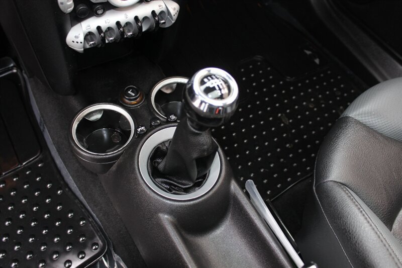 Used 2008 MINI Cooper S FWD image 12