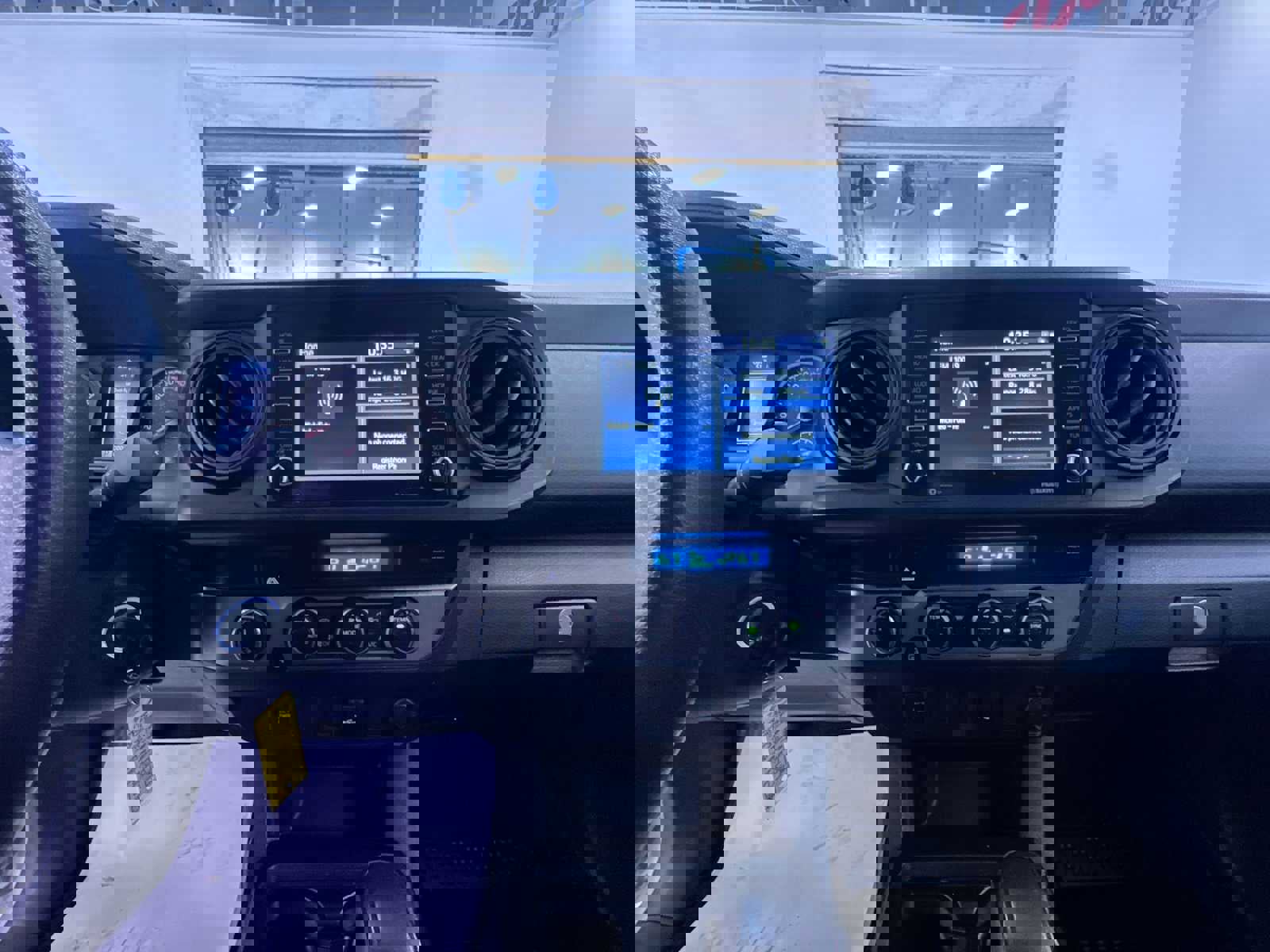 Used 2023 Toyota Tacoma SR image 15