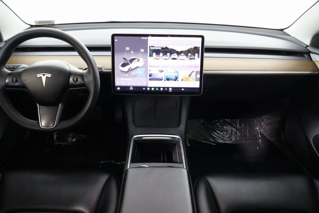 Used 2023 Tesla Model 3 Standard Range image 8