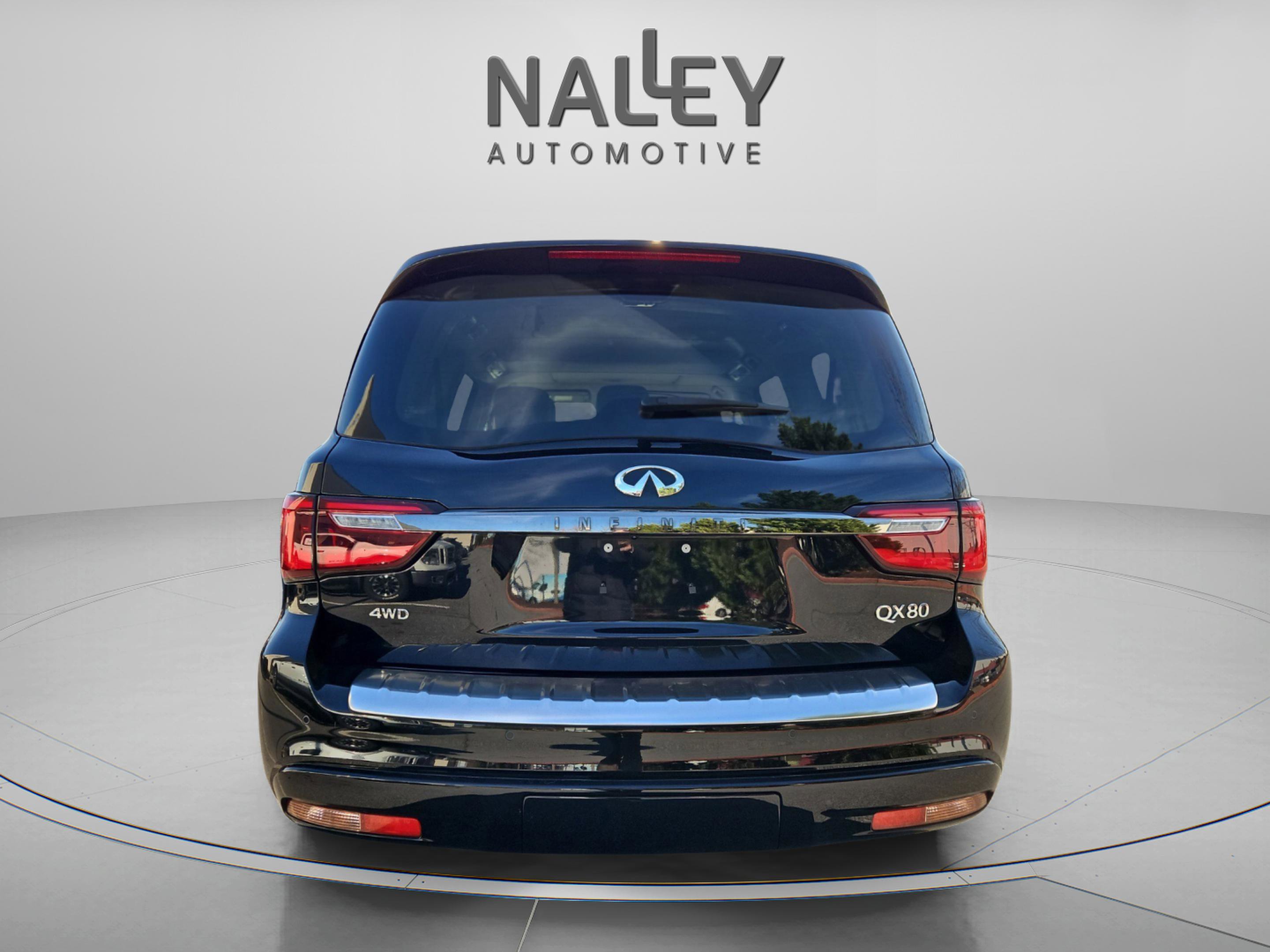 Used 2023 INFINITI QX80 Premium Select w/ Cargo Package image 4