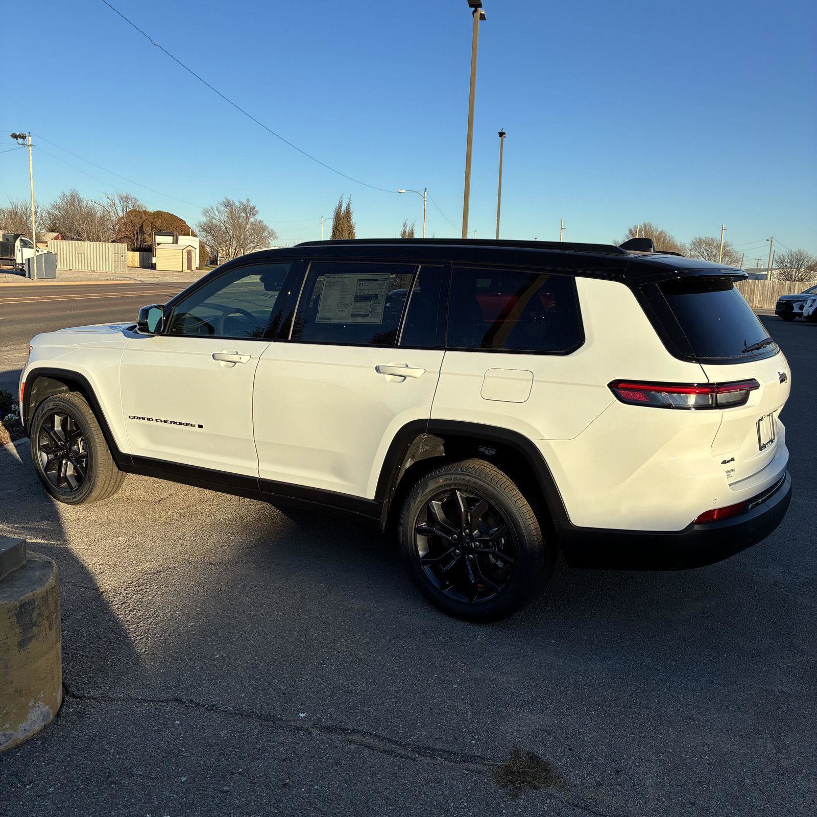 New 2025 Jeep Grand Cherokee L Limited image 20