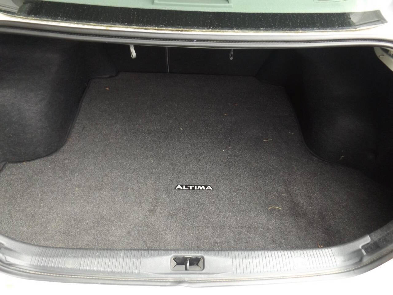 Used 2008 Nissan Altima 2.5 S w/ Emergency Aid Pkg FWD image 6