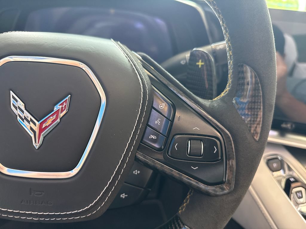 Used 2023 Chevrolet Corvette Stingray Premium Conv w/ Z51 Performance Package RWD image 21