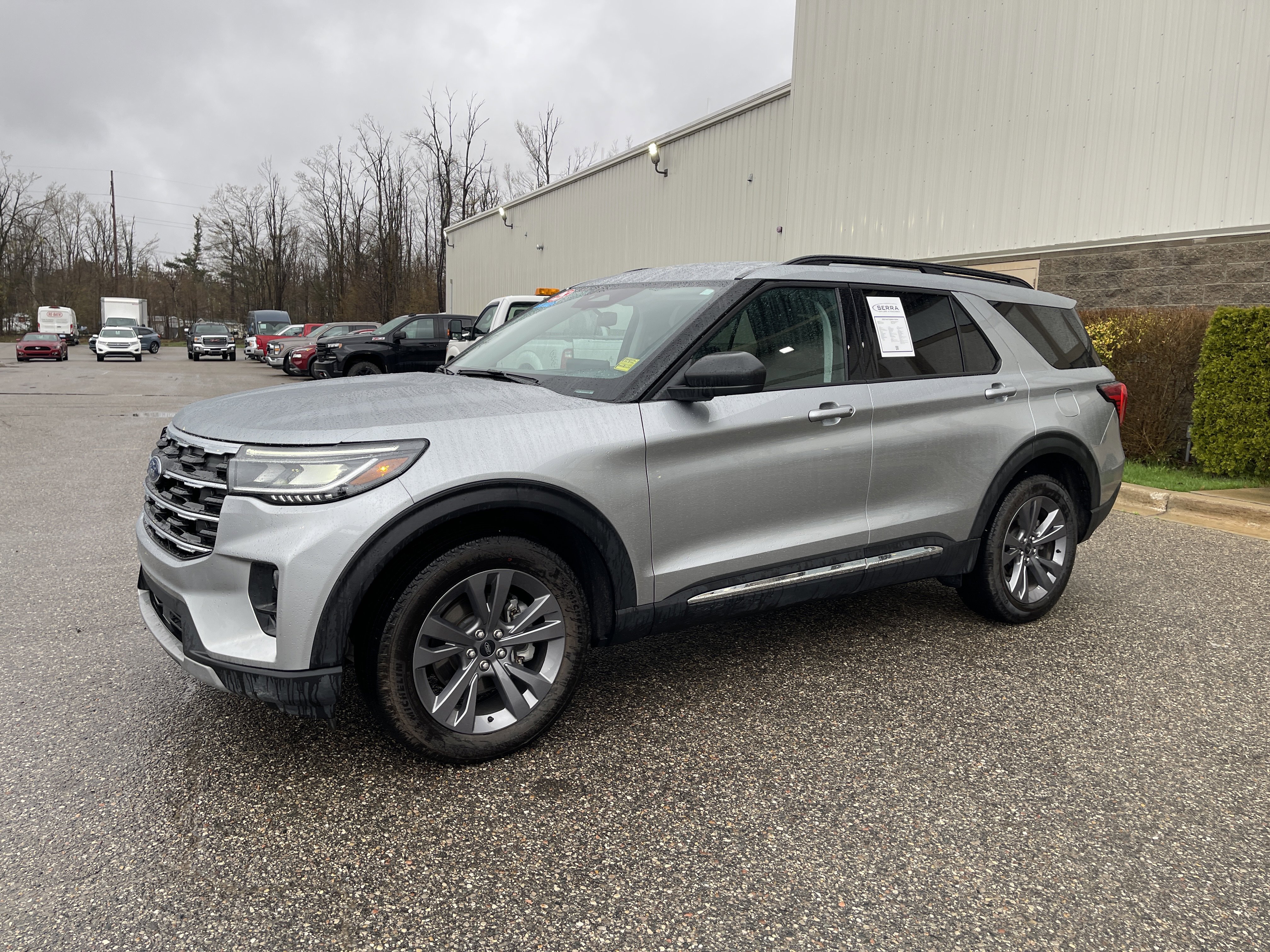 Used 2025 Ford Explorer Active w/ Active Comfort Package AWD/4WD image 7