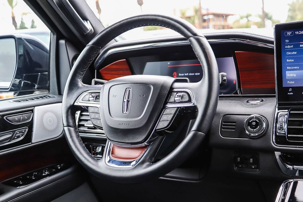 Certified 2023 Lincoln Navigator L Reserve RWD image 19
