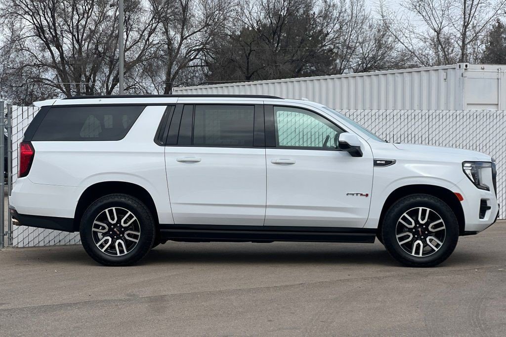 Certified 2022 GMC Yukon XL AT4 w/ Max Trailering Package image 3