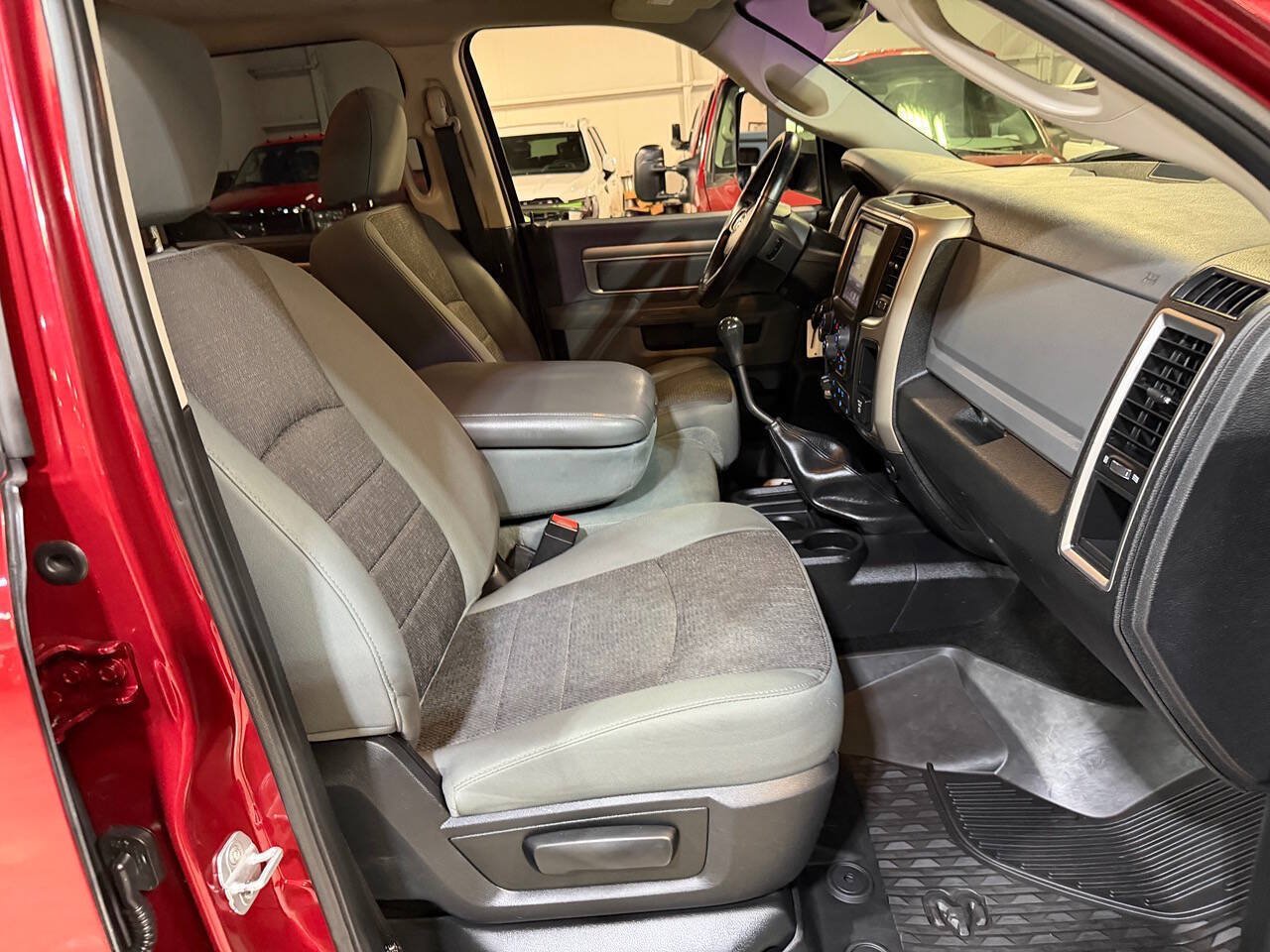 Used 2014 RAM 3500 Big Horn AWD/4WD image 38