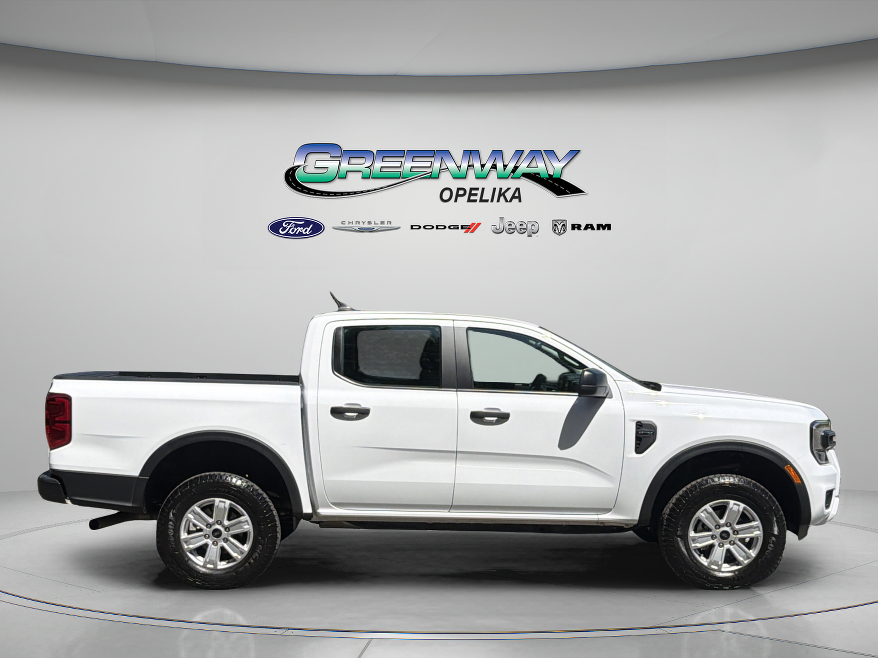 Used 2024 Ford Ranger XL w/ Trailer Tow Package RWD image 7