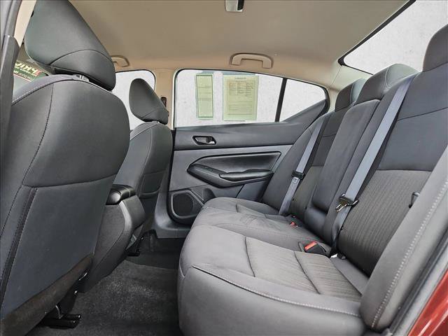 Used 2025 Nissan Altima 2.5 SV FWD image 18