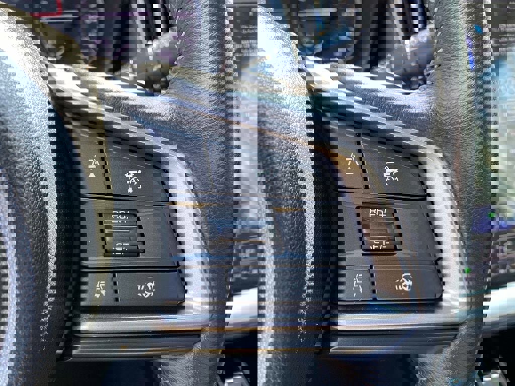 Used 2024 Subaru Outback Premium image 20