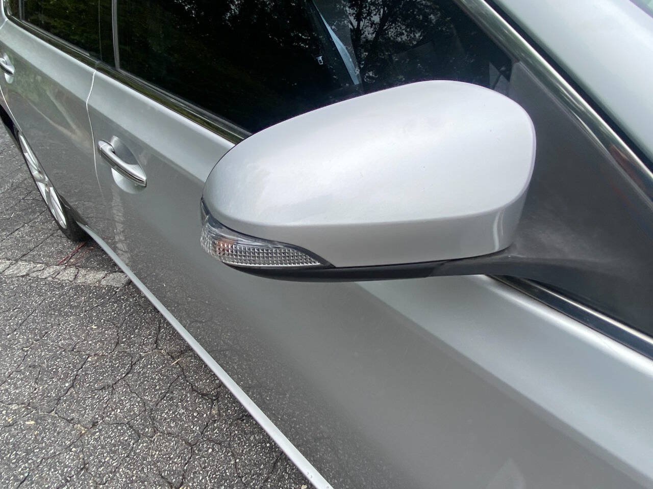 Used 2013 Toyota Avalon Limited FWD image 54