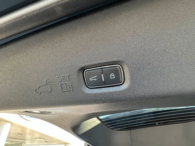 New 2025 Ford Expedition Active image 24