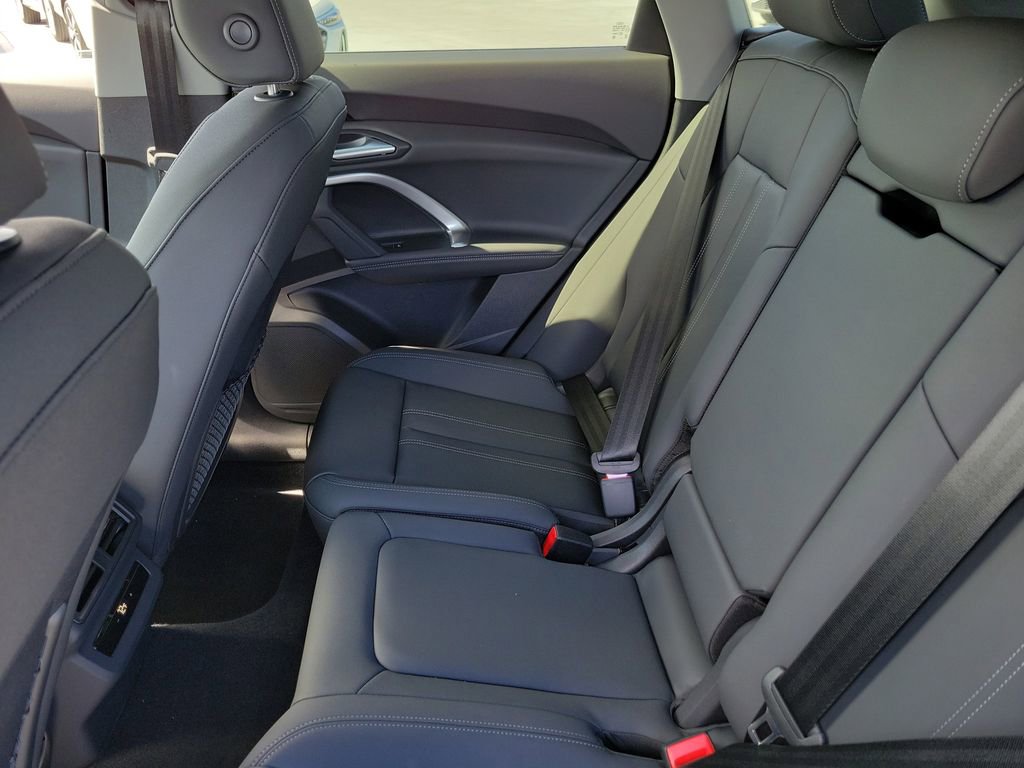 New 2025 Audi Q5 Premium Plus image 25